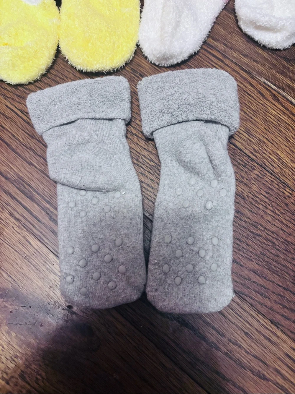 Set of 6 Teddy Bear Baby Socks in Neutral + Rose